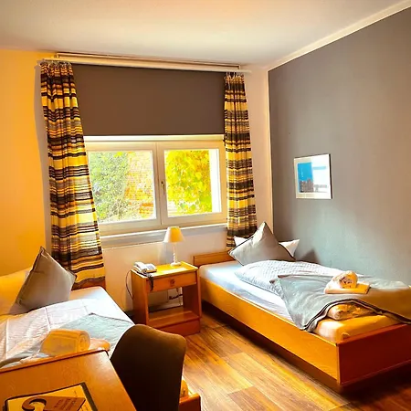 Exempel Schlafstuben Und Quartier Langer Hals מלון 3*