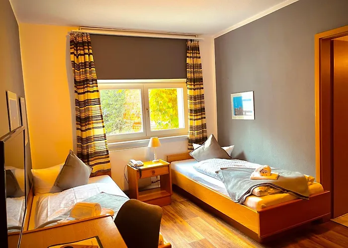 Exempel Schlafstuben Und Quartier Langer Hals מלון 3*