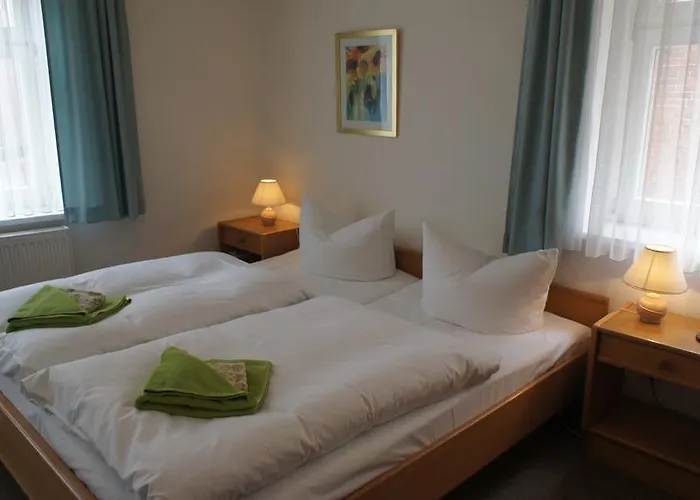 Hotell Exempel Schlafstuben Und Quartier Langer Hals